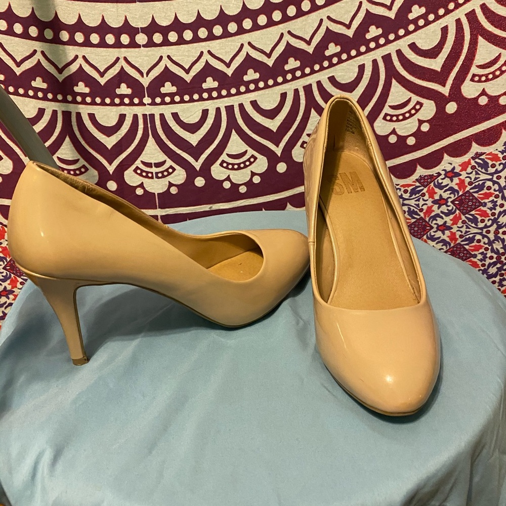 Nude heels